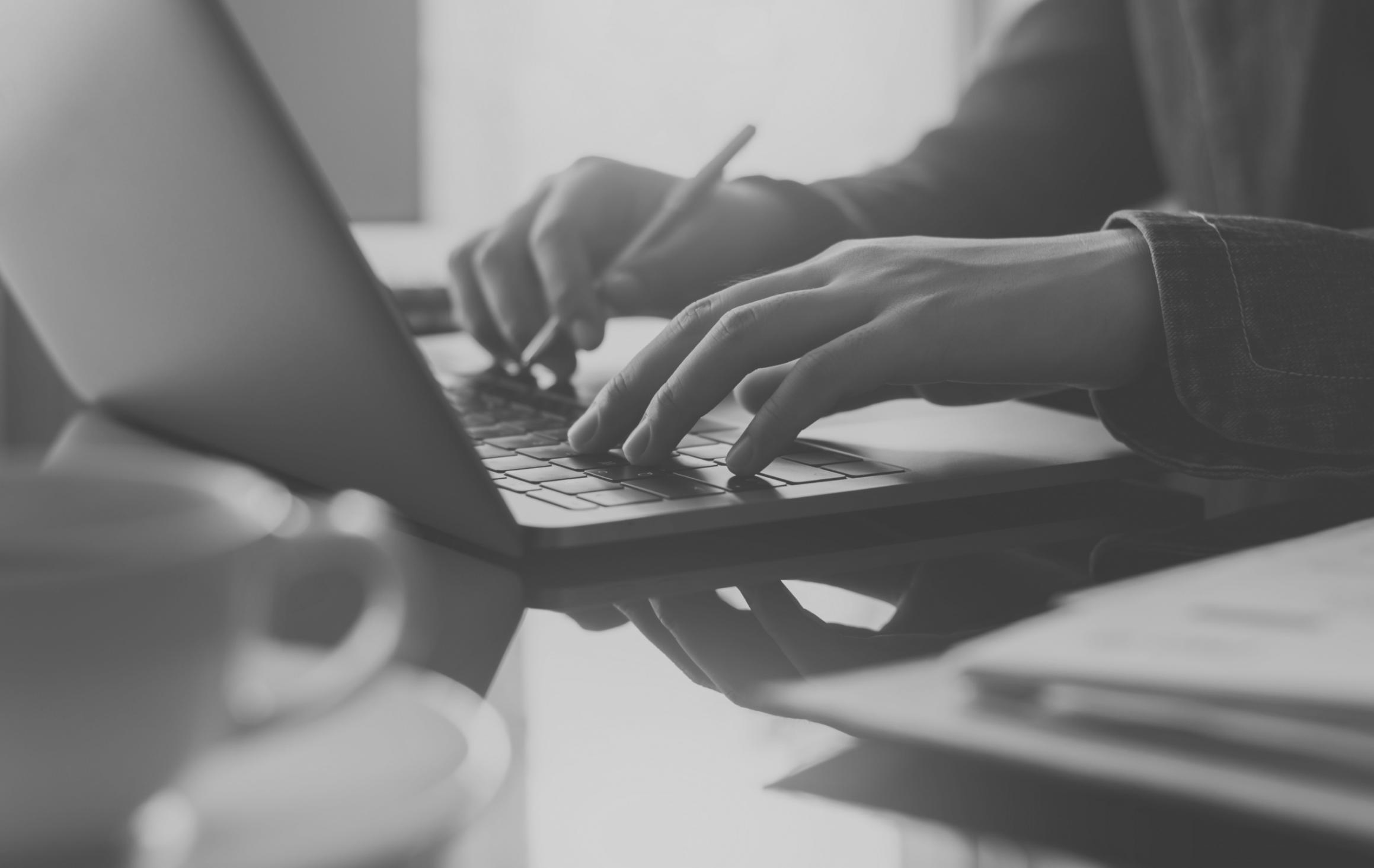 Tracking Budget Across 40 Active Client Projects: A Creative Agency Finance Lead